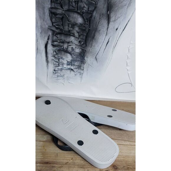 OP flip flops - Picture 2 of 5